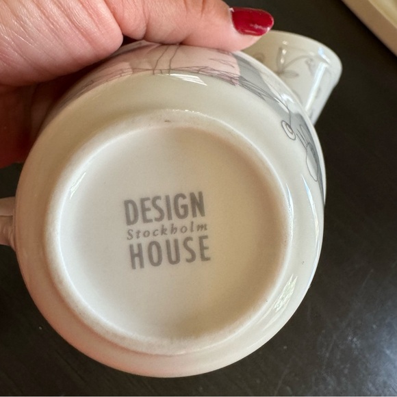 Set of 3 Crate & Barrel Design House Stockholm Mugs. Kristina Pattern - Picture 4 of 6